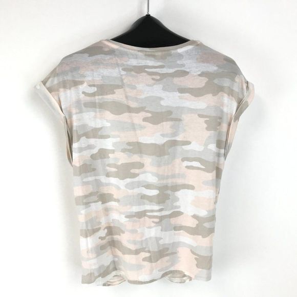 Lucky Brand Twist Front Camo Tee Women's Size Medium Cap Sleeves Crew Neck - Picture 2 of 8